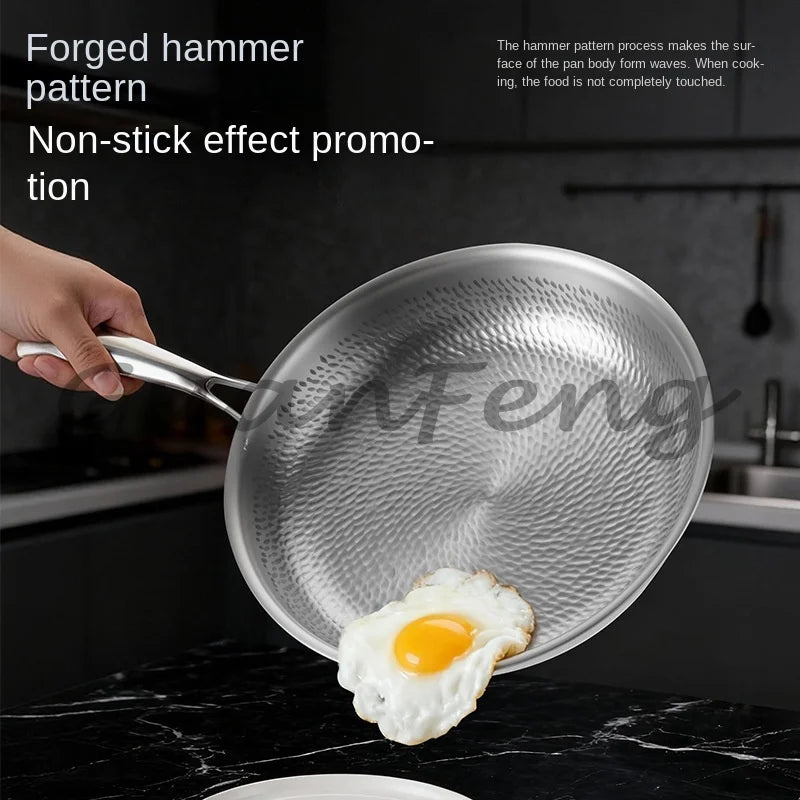 Three-layer frying pan, home cooking frying pan, non-stick hammer frying pan, kitchen use
