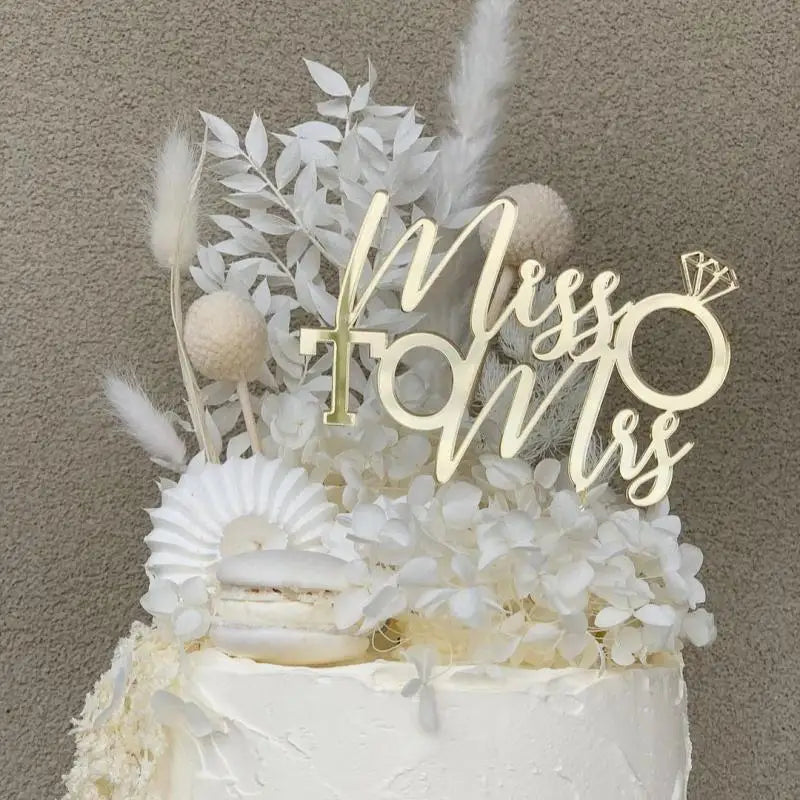 New MR&MRS Happy Wedding Cake Topper Gold Black Acrylic Ring Groom Bride Cake Topper Wedding Engagement Party Dessert Decoration