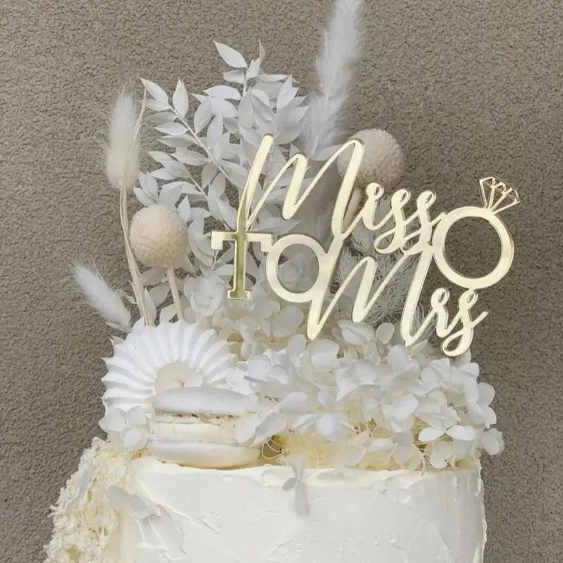 Ins Gold Acrylic Ring Wedding Cake Topper Bride Groom Proposal Party Wedding Cake Topper for Engagement Gift Dessert Decoration