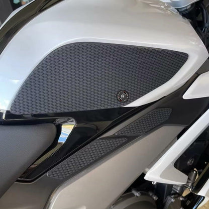 KATIE DEVI Triumph Daytona 660 Fuel Tank Pad Protector Black Sticker