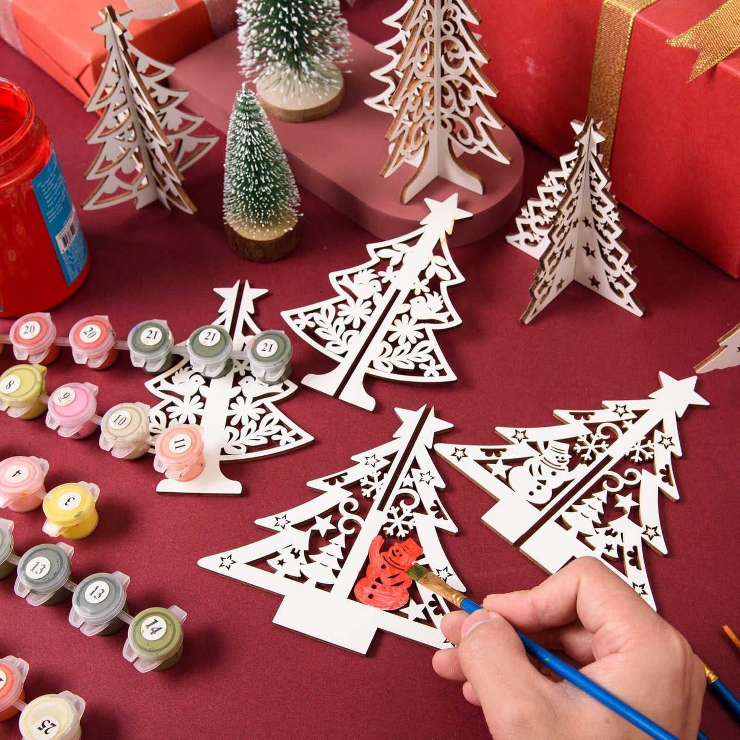MoDooris 24Pcs White Wooden Christmas Tree Tabletop Decor Rustic Xmas