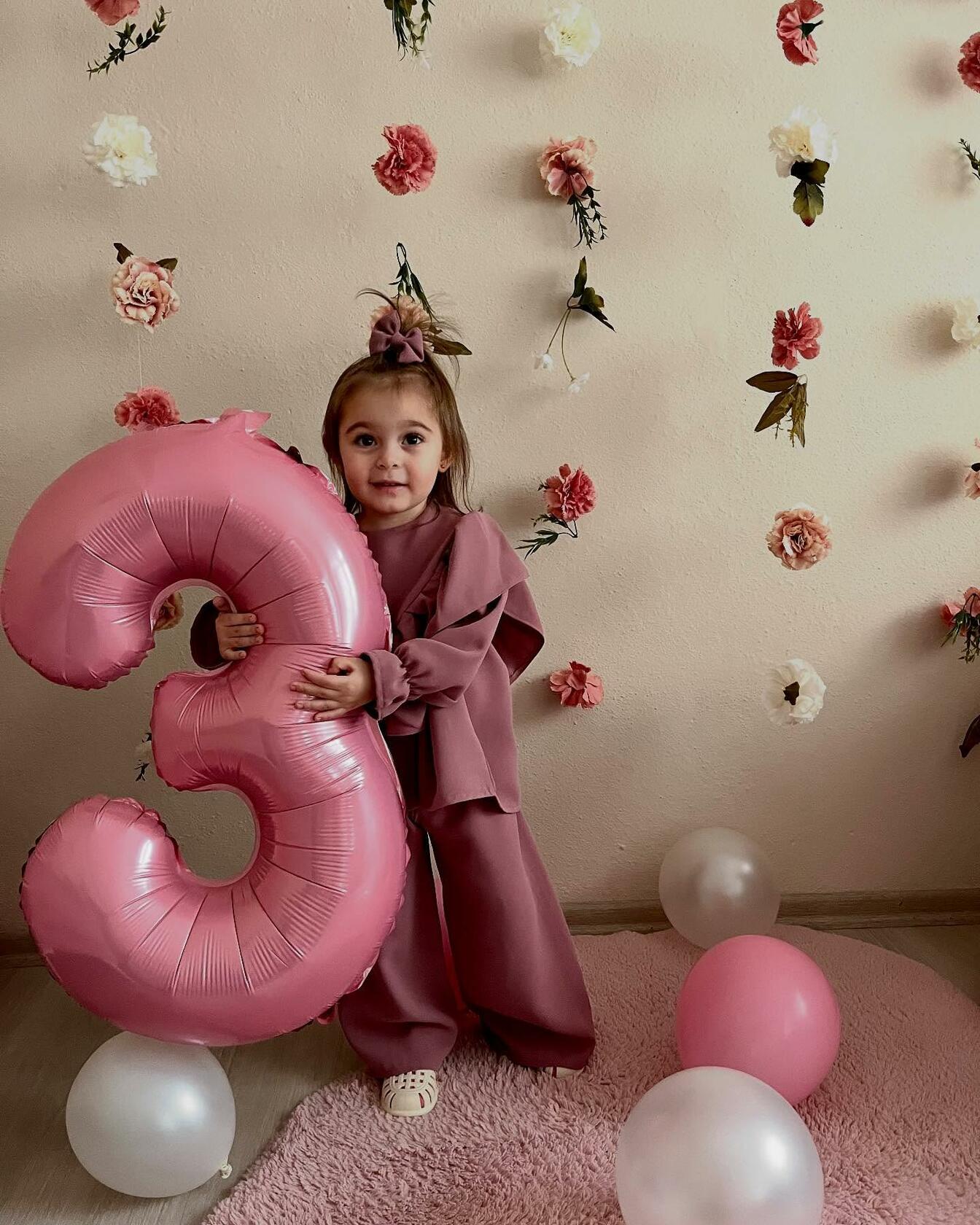 KEXINGTUO 2 Pearlescent Pink Number Foil Balloons 40 Inch Birthday Party