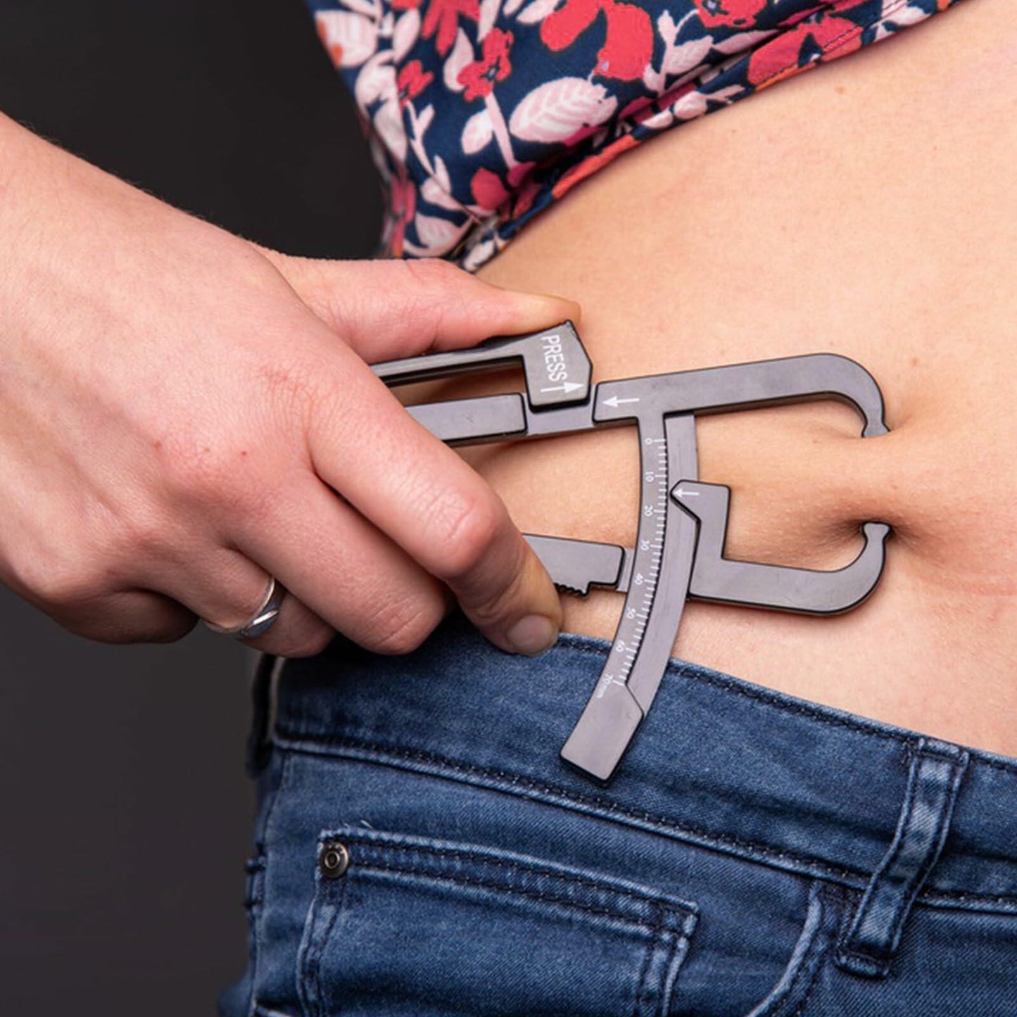 Quacc Body Fat Caliper with Slide Ruler & Body Fat Charts Black