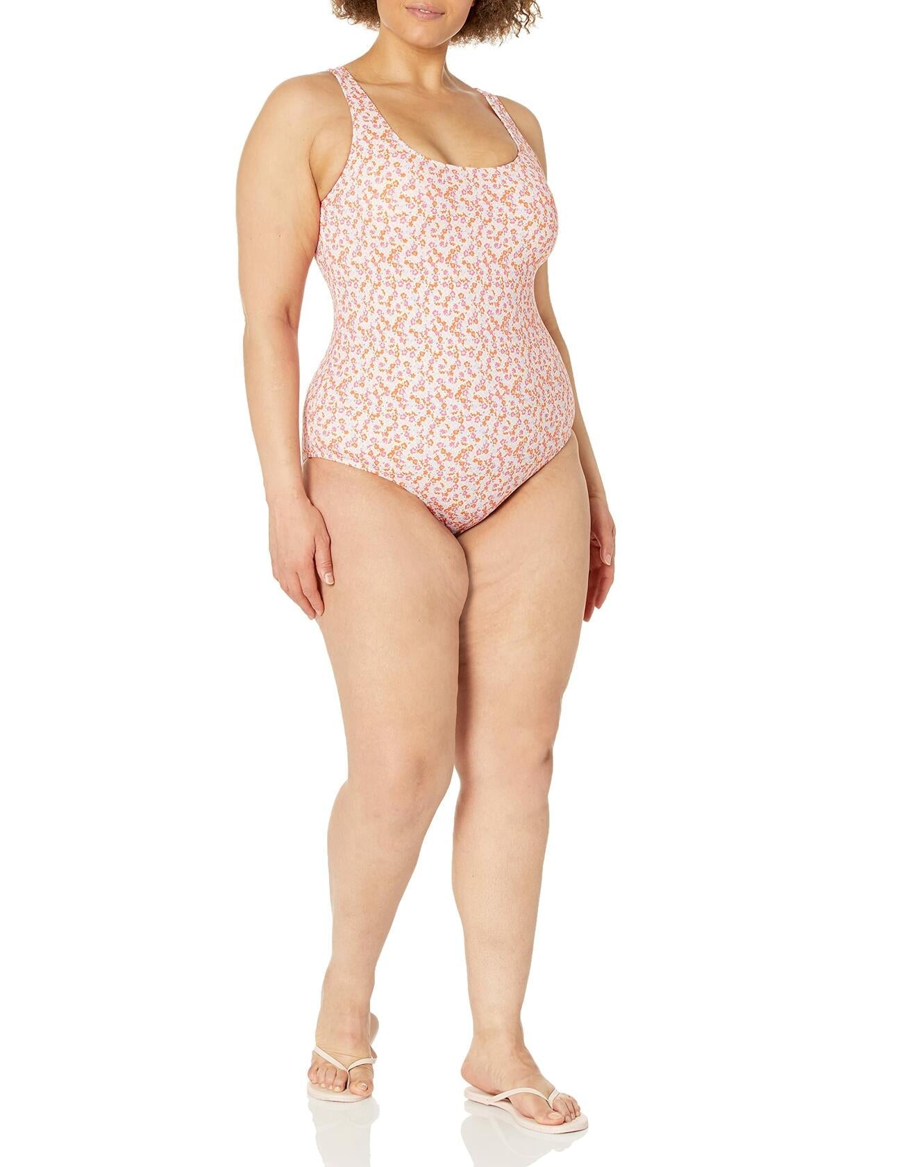 Amazon Essentials Women's One-Piece Coverage Swimsuit Pale Peach Micro Floral L