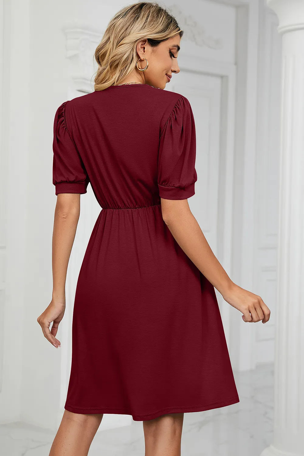 Solid color lace patchwork V-neck short sleeved pocket waist cinching dress
