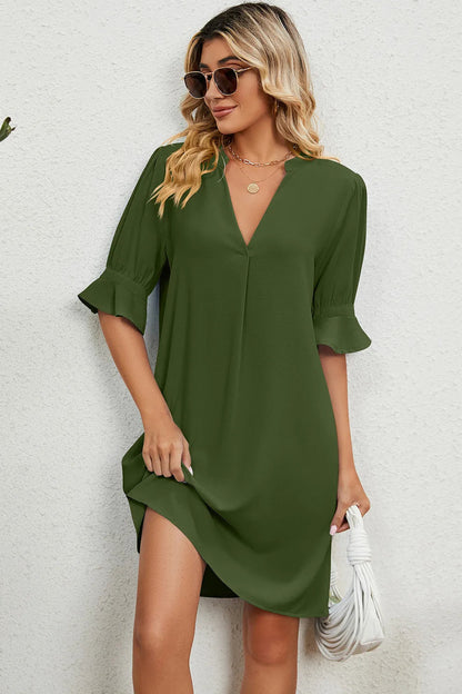 Solid color V-neck loose pleated five quarter sleeve dress for women